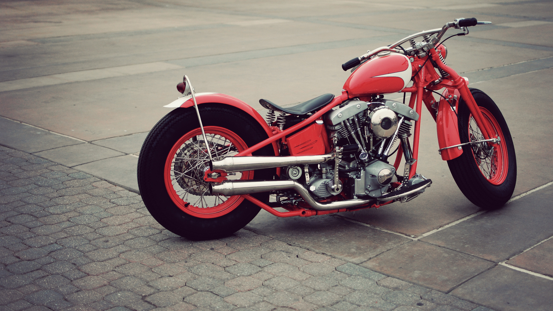 Обои автомобильные шины, поплавок, авто, мотоцикл, кастомный мотоцикл в разрешении 1920x1080