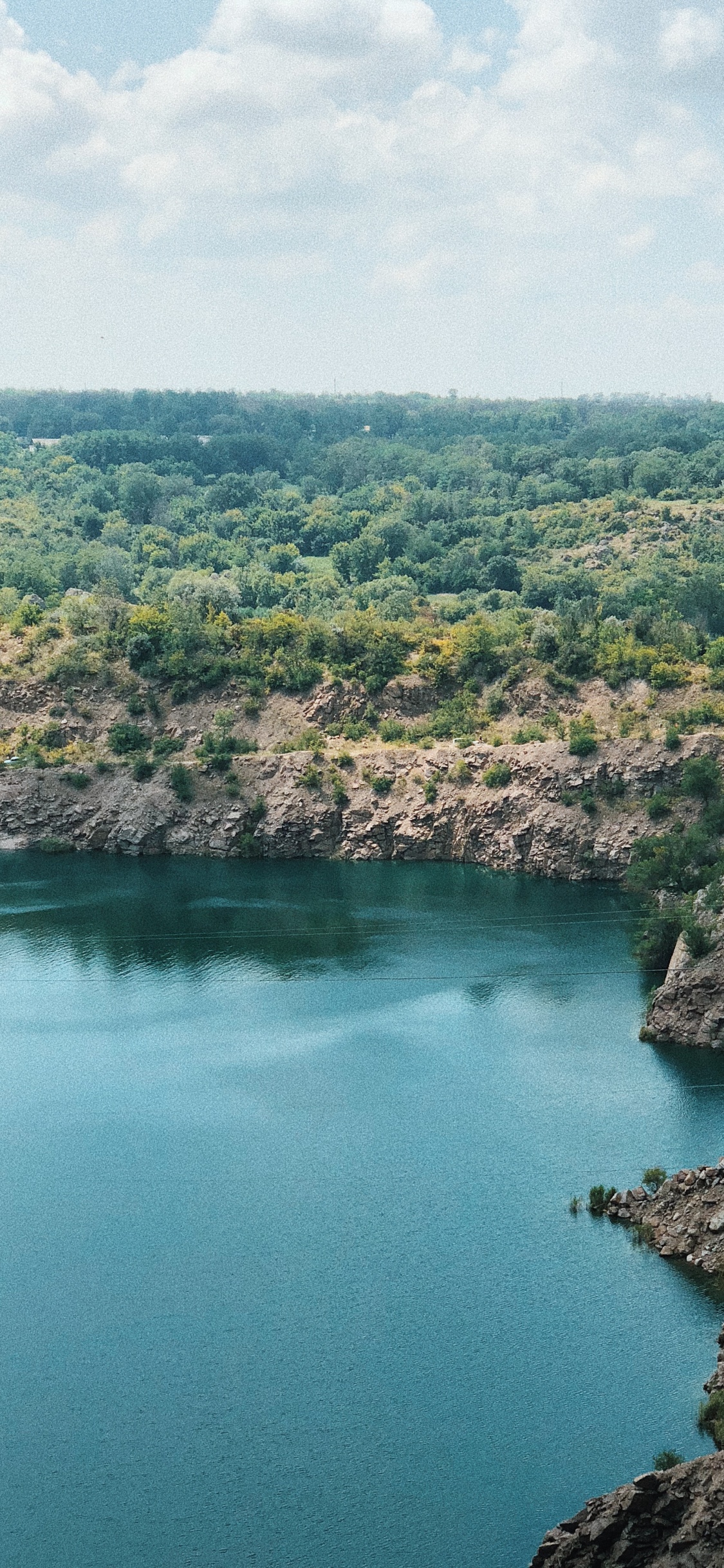 Обои природный заповедник, кратерное озеро, водохранилище, гидроресурсы, национальный парк в разрешении 1125x2436