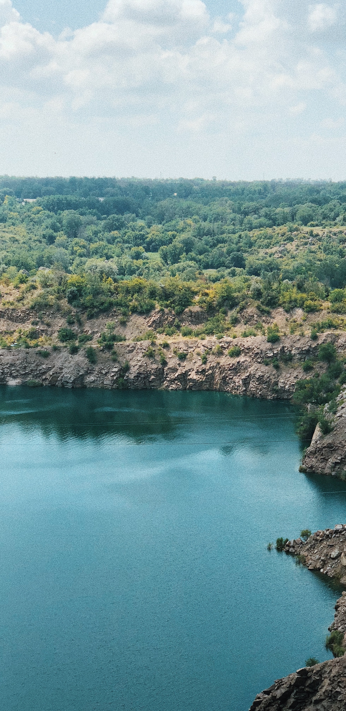 Обои природный заповедник, кратерное озеро, водохранилище, гидроресурсы, национальный парк в разрешении 1440x2960