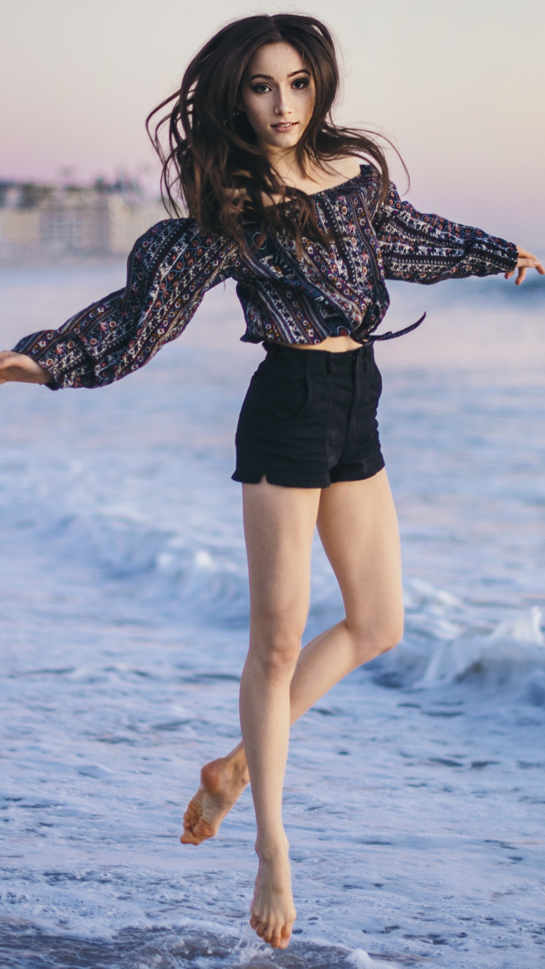 Обои пляж, одежда, красота, фэшн, нога в разрешении 1080x1920