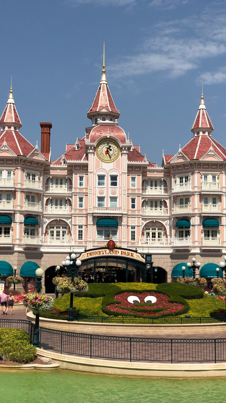 Обои Диснейленд Резорт Париж Отель, ориентир, фасад, шпиль, флерон в разрешении 750x1334