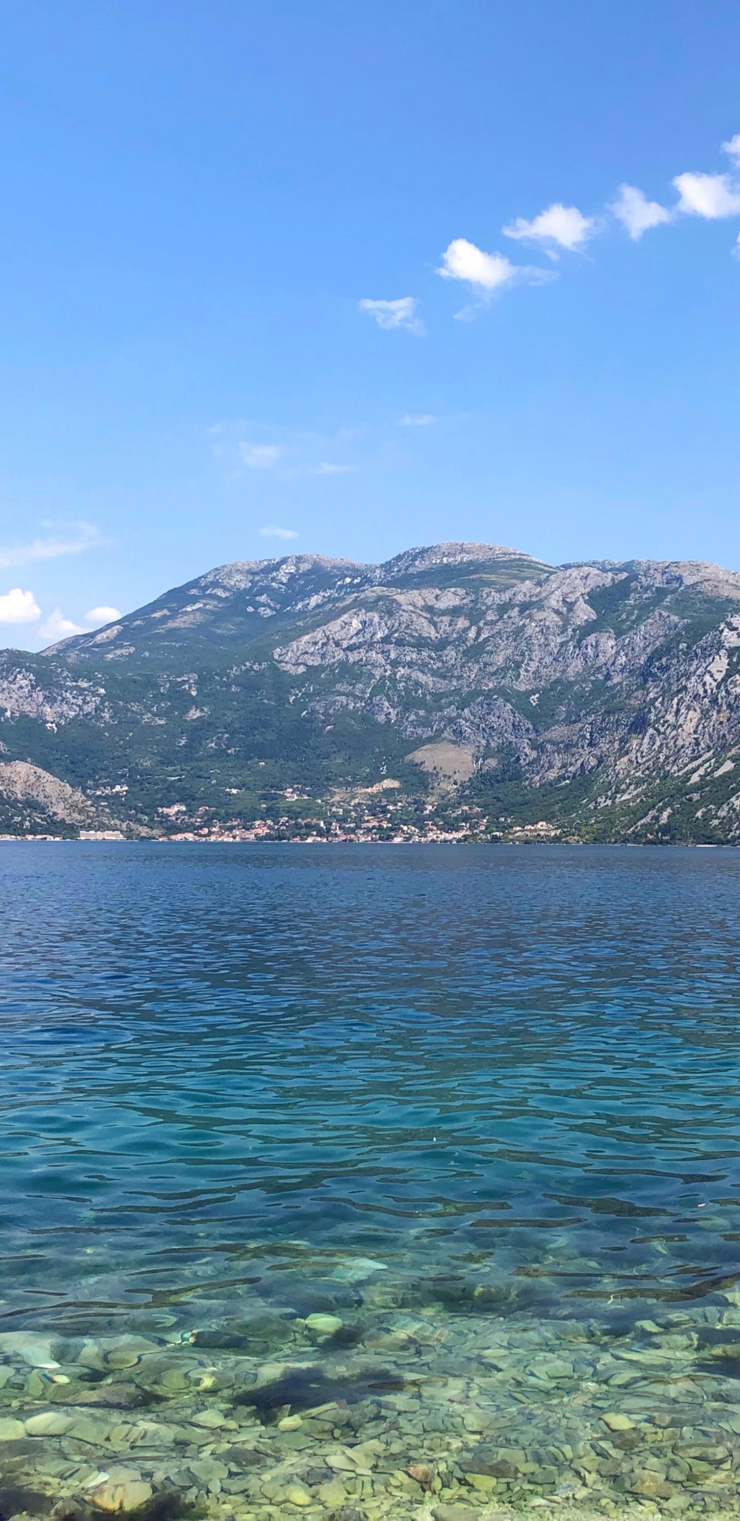 Обои горный рельеф, горный хребет, гора, лазурный, бирюза в разрешении 1440x2960