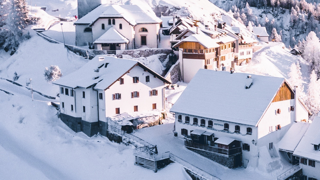 Обои лыжи горные, ворота солнца, Мон Край, горнолыжный курорт, прибежище в разрешении 1280x720