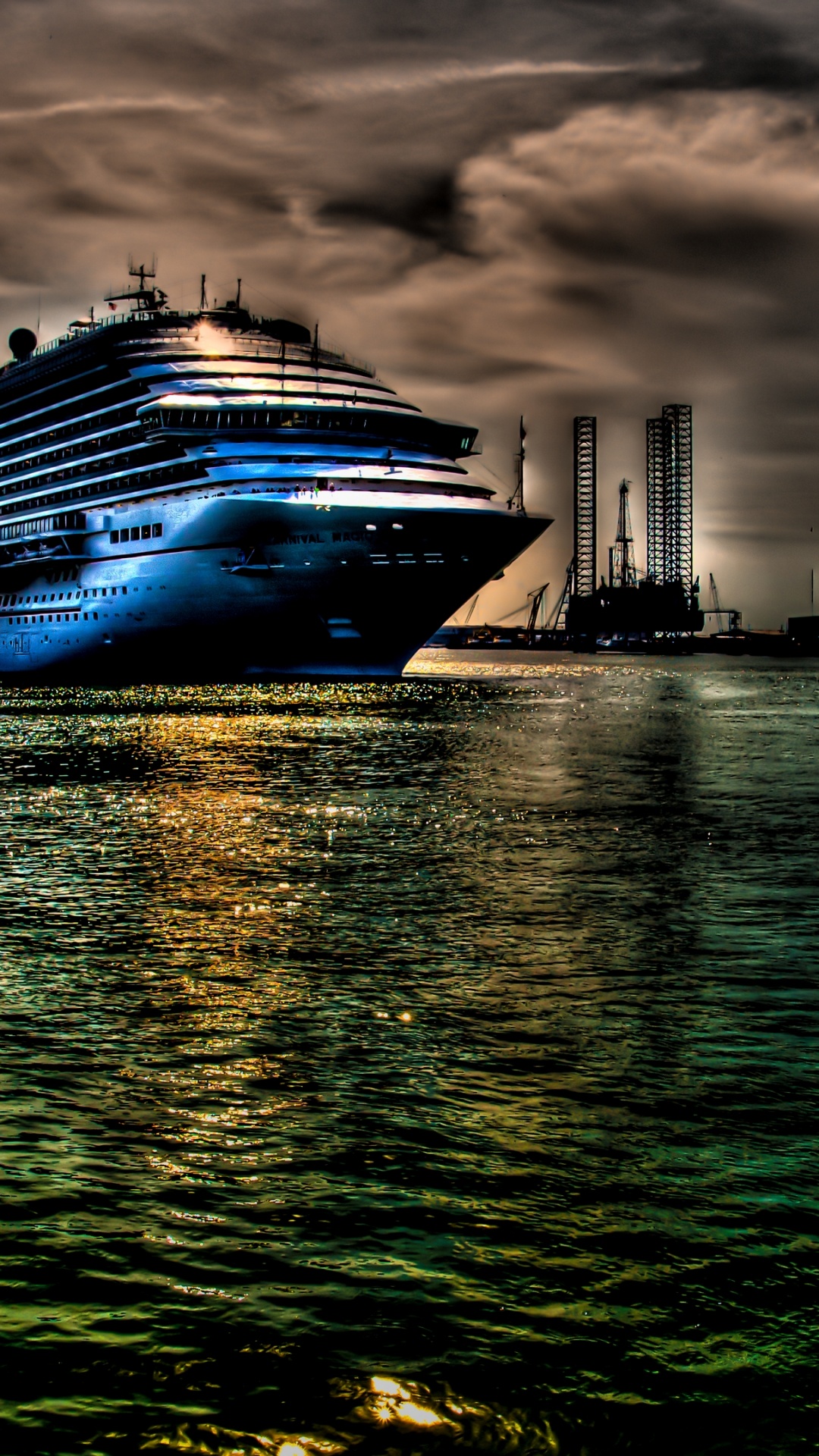 Обои вода, облако, лодка, судно, корабельная архитектура в разрешении 1080x1920