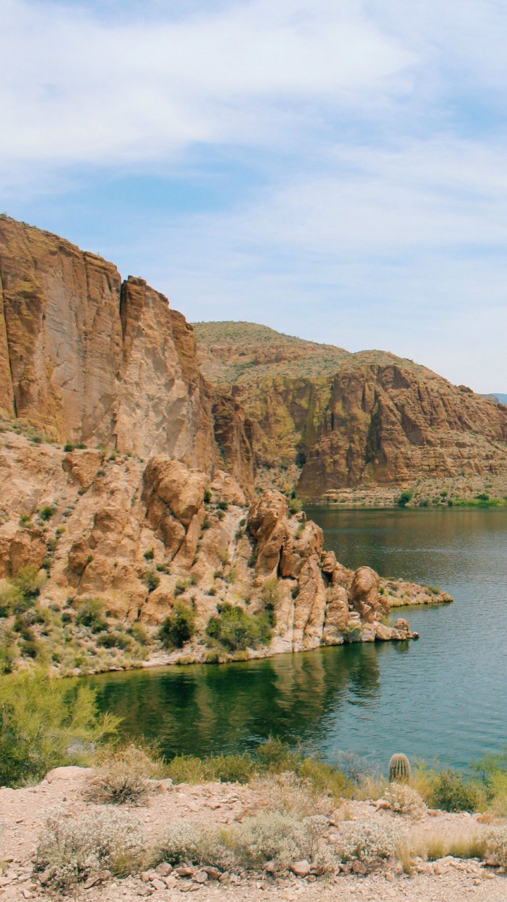 Обои природный заповедник, озеро, водохранилище, гидроресурсы, каровое озеро в разрешении 720x1280