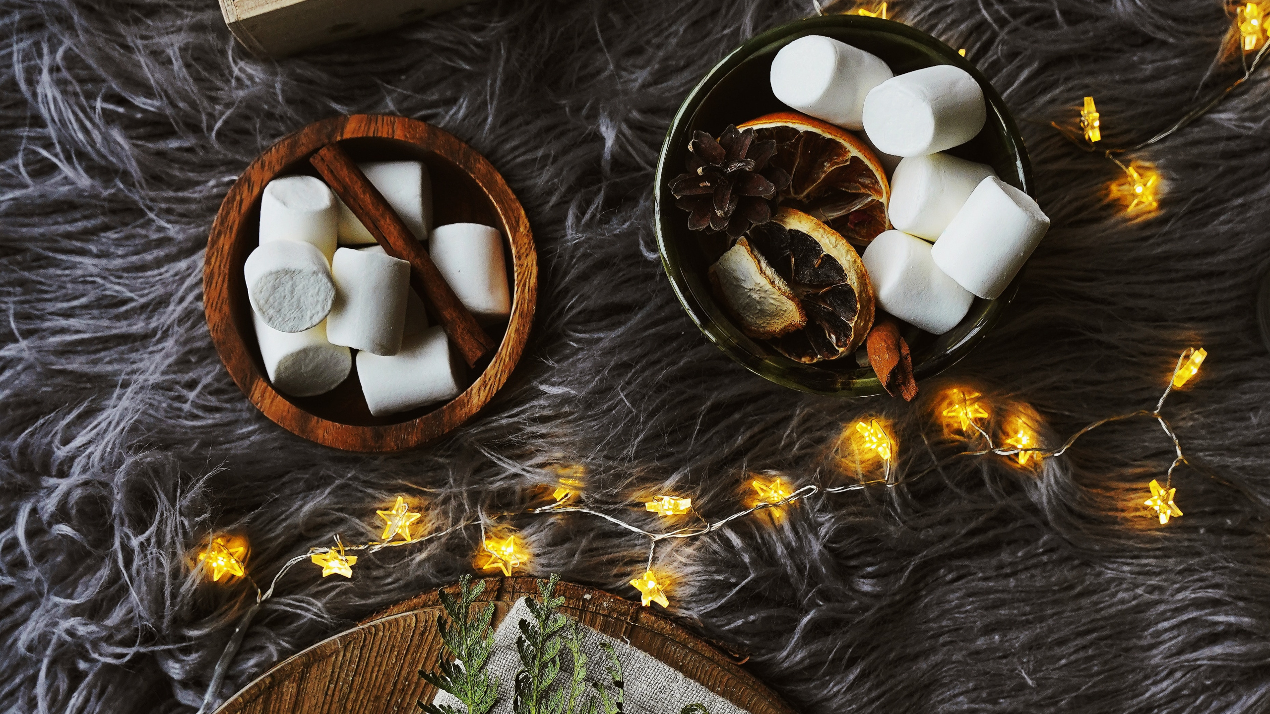 Обои Рождественский день, блюда, привычная пища, натюрморт, 25 декабря в разрешении 2560x1440