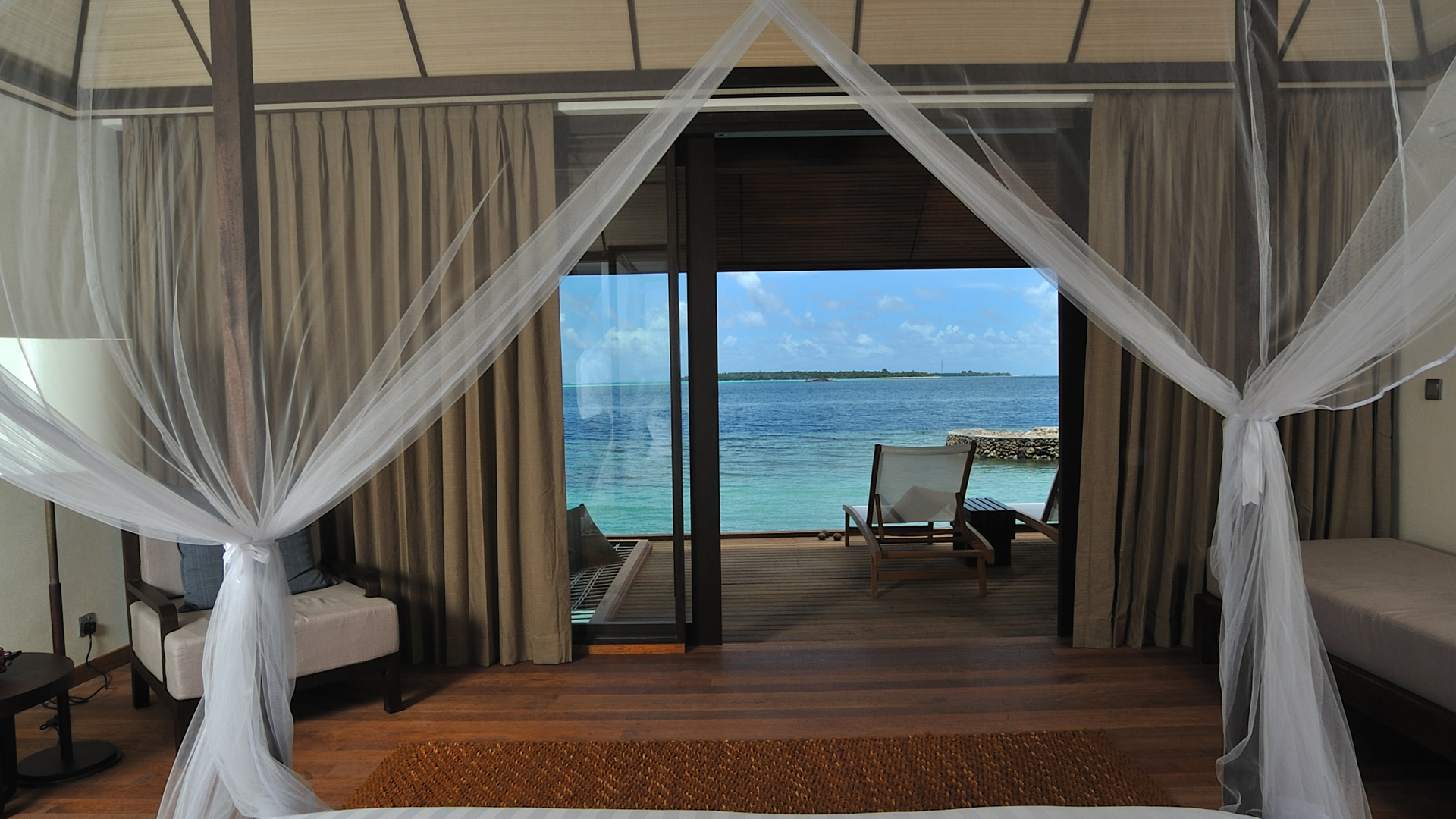 Обои Хувахенду, Дангети, Ари Атолл, прибежище, комната в разрешении 1920x1080