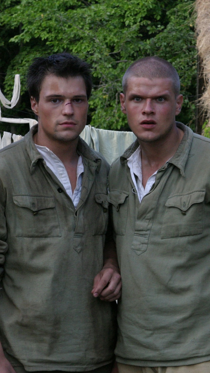 Обои актер, люди, социальная группа, команда, адаптация в разрешении 720x1280