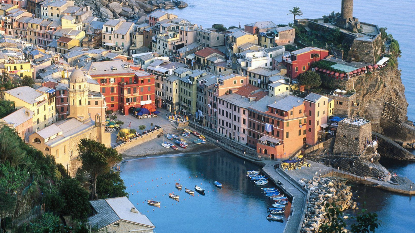 Обои городок, город, побережье, туризм, деревня в разрешении 1366x768