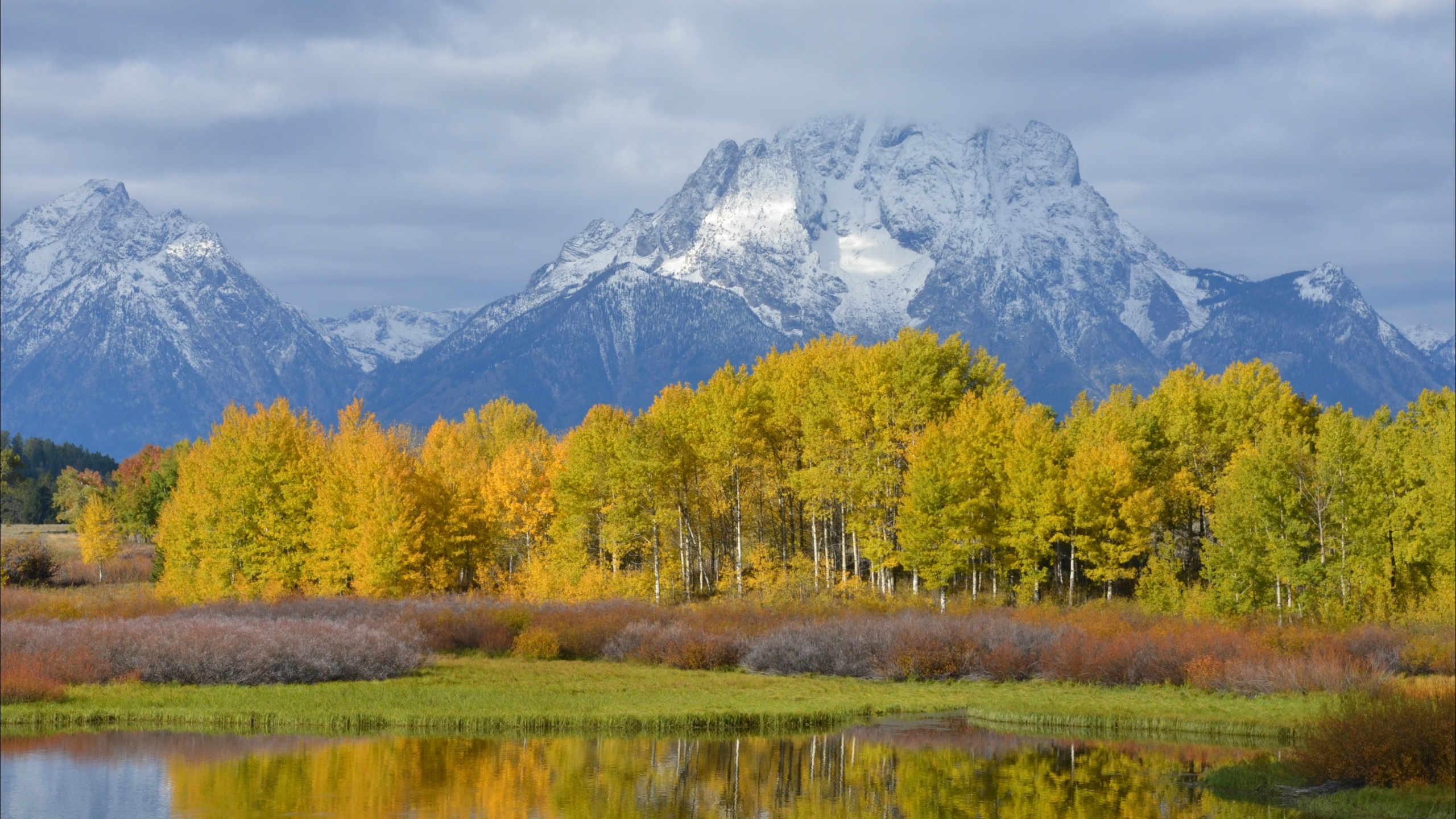 Обои природа, пейзажи гор, гора, горный рельеф, дикая местность в разрешении 2560x1440