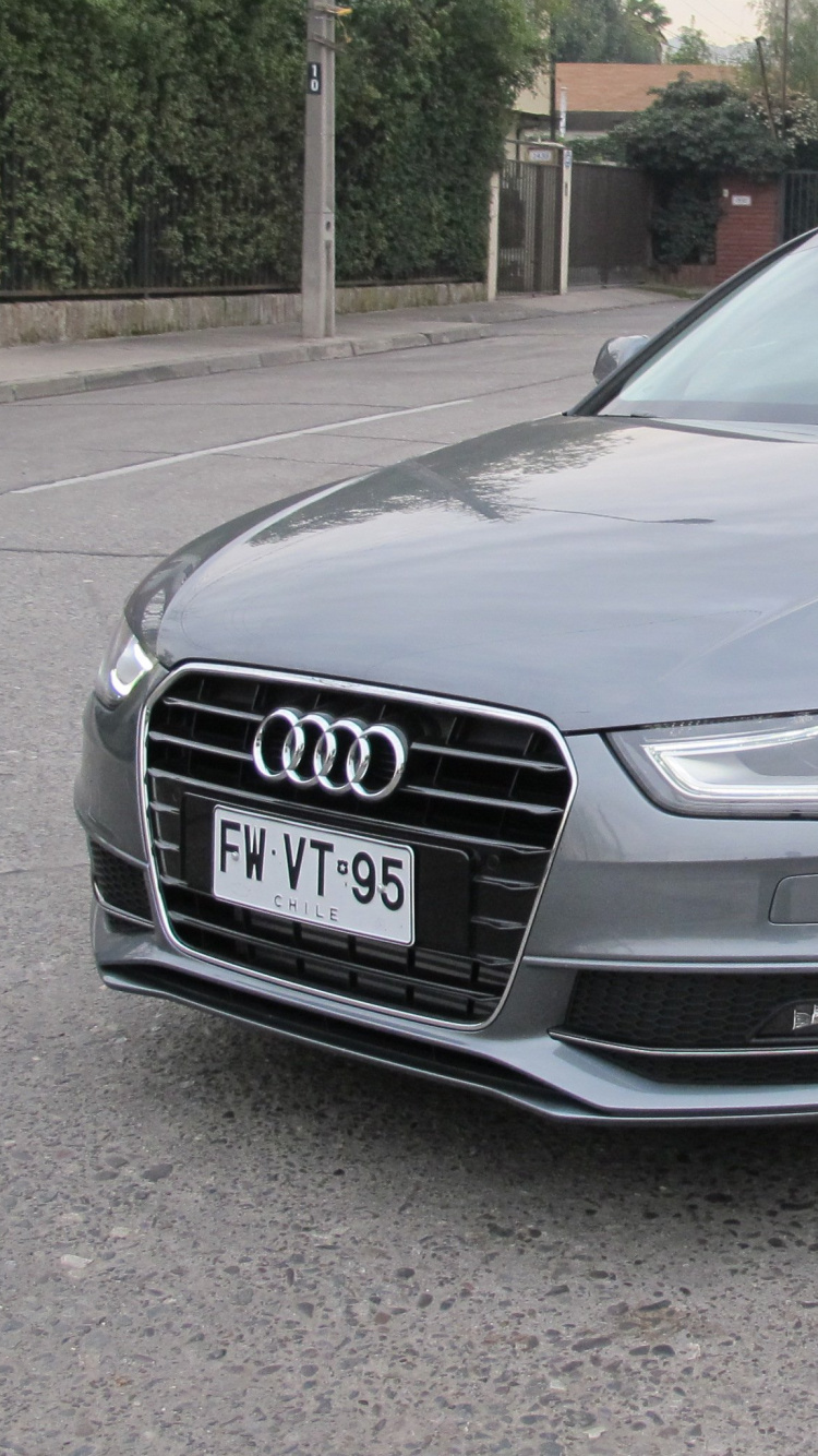 Обои семейный автомобиль, Ауди А4, авто, audi, обод в разрешении 750x1334