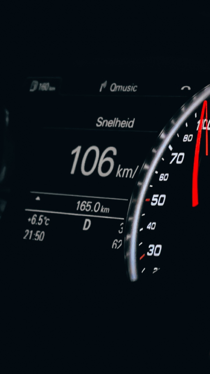 Обои авто, спидометр, автомобильные запчасти, измерительный прибор, одометр в разрешении 720x1280