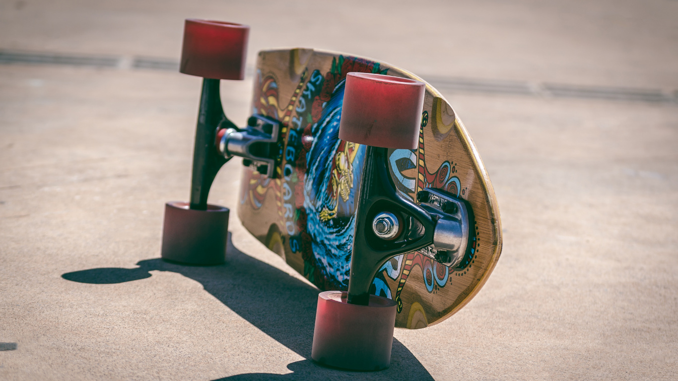 Обои скейтборд, скейтбординг, Лонгборд, колесо, спортивный инвентарь в разрешении 1366x768
