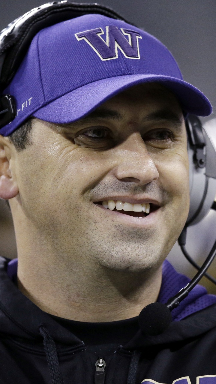 Обои тренер, Футбольный игрок, шапка, занятие спортом, футбол в разрешении 720x1280