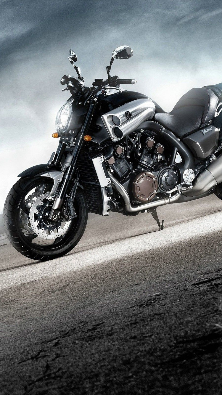 Обои yamaha vmax, Ямаха мотор Компани, мотоцикл, крейсер, мотоспорт в разрешении 750x1334