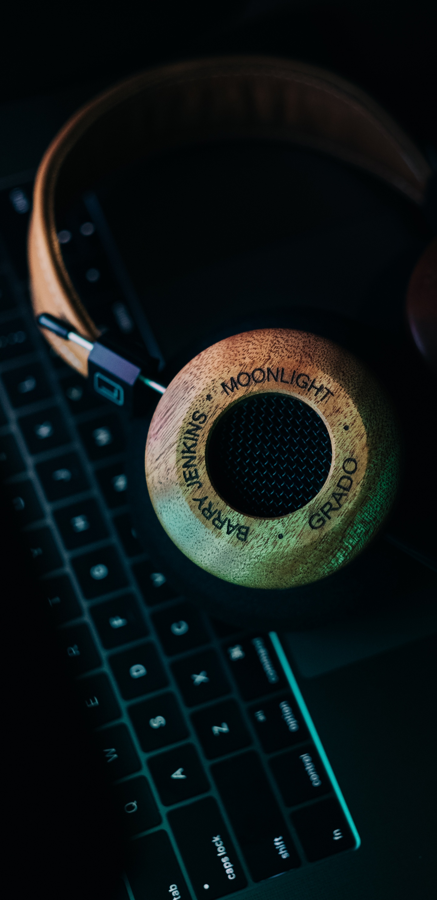 Обои наушники, аудиосигнал, звуковое оборудование, технологии, гаджет в разрешении 1440x2960