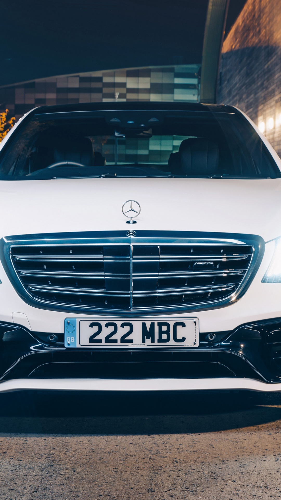 Обои авто, решетка, mercedes benz c class, бампер, mercedes benz s class в разрешении 1080x1920