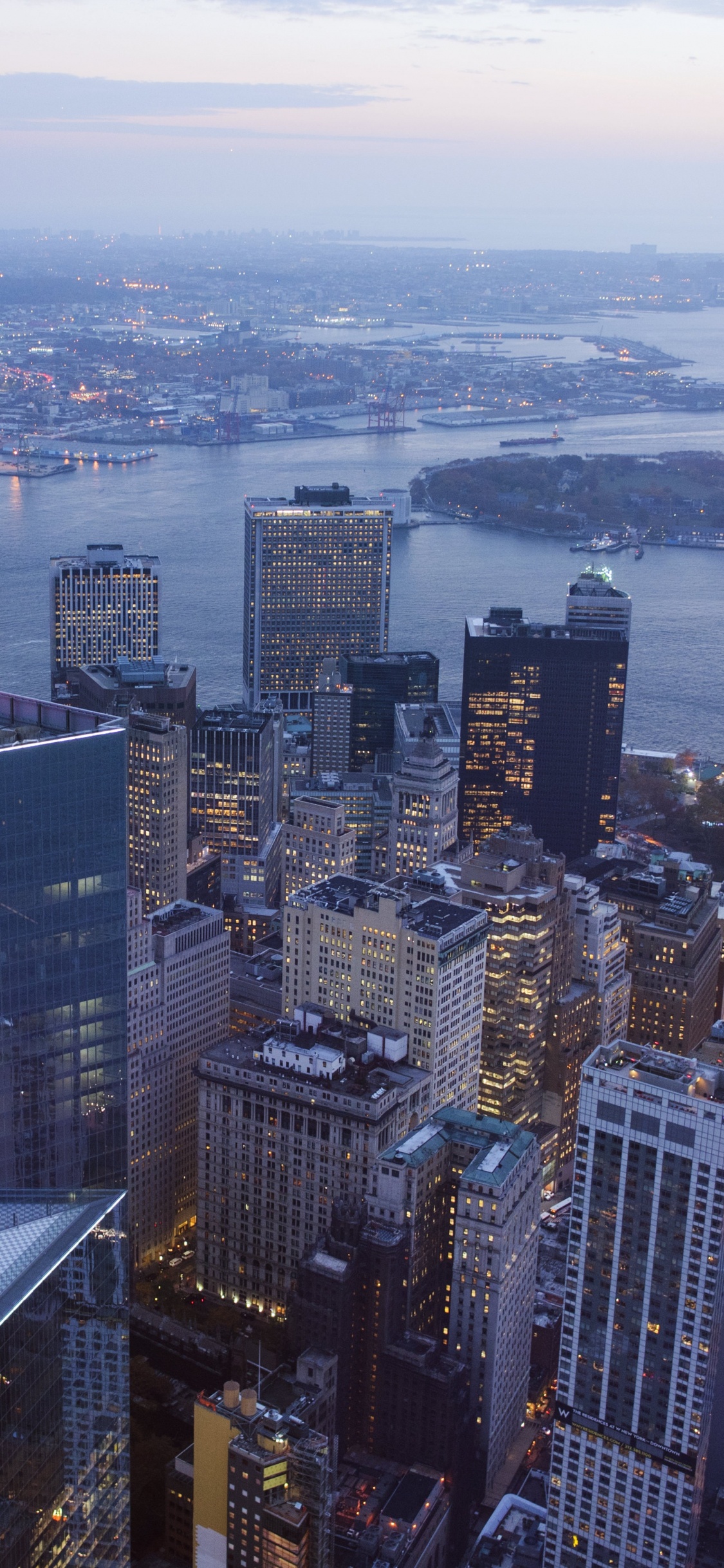 Обои городской район, город, городской пейзаж, метрополия, небоскреб в разрешении 1125x2436