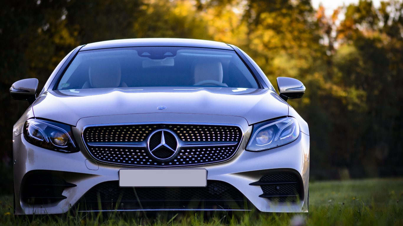 Обои mercedes benz, авто, решетка, автомобиль, Мерседес АМГ в разрешении 1366x768