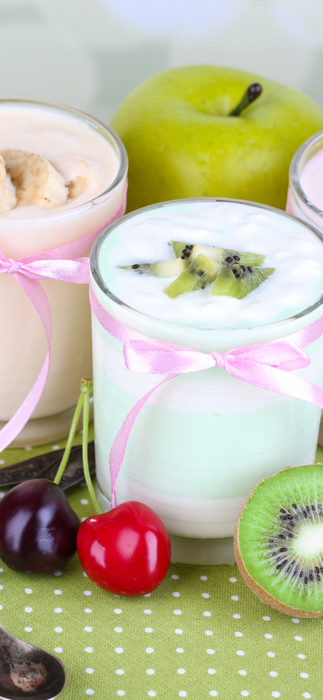 Обои молочный коктейль, сок, фрукты, пища, йогурт в разрешении 1125x2436