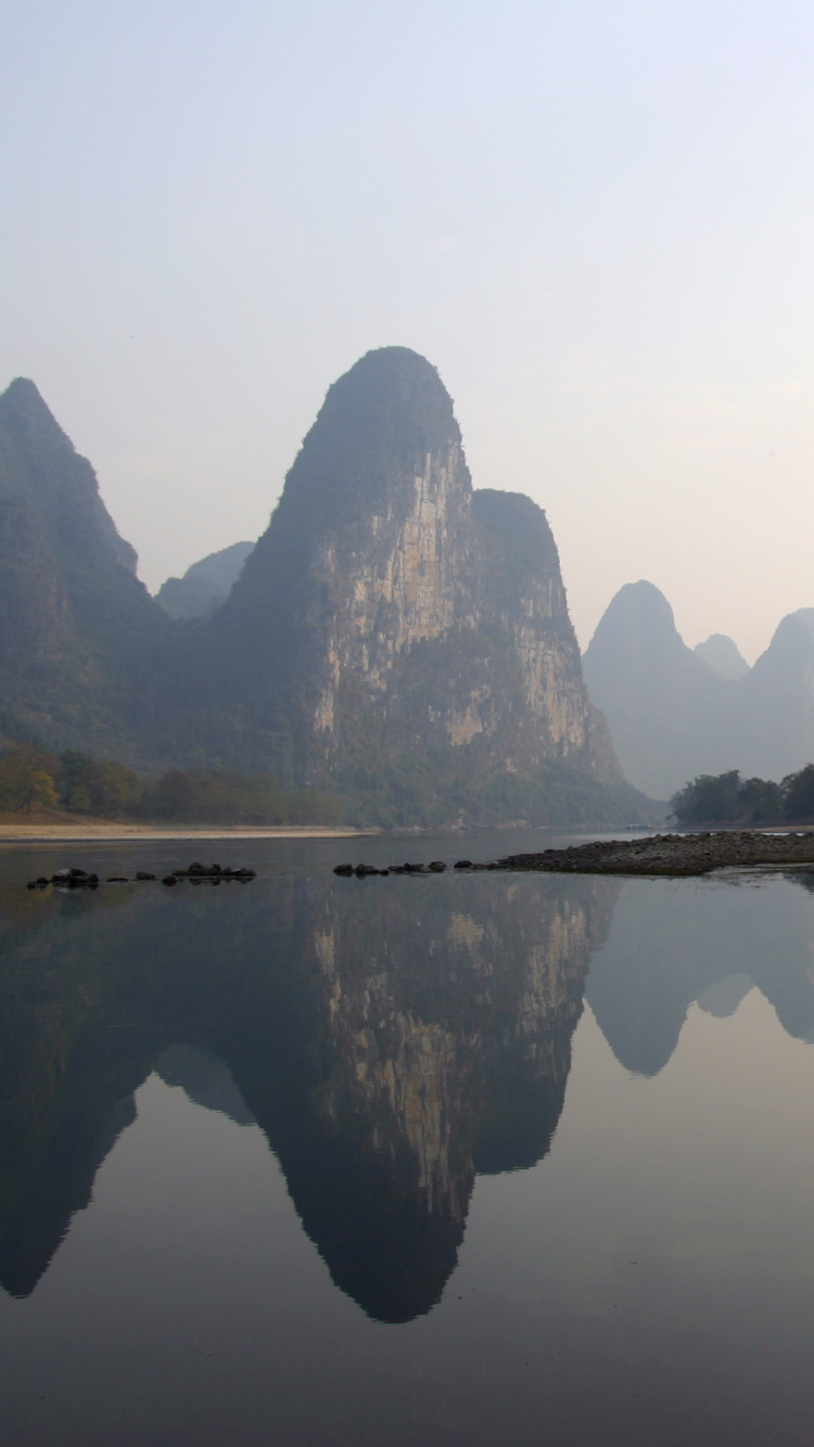 Обои Округ Яншо, отражение, природа, гора, горный рельеф в разрешении 750x1334