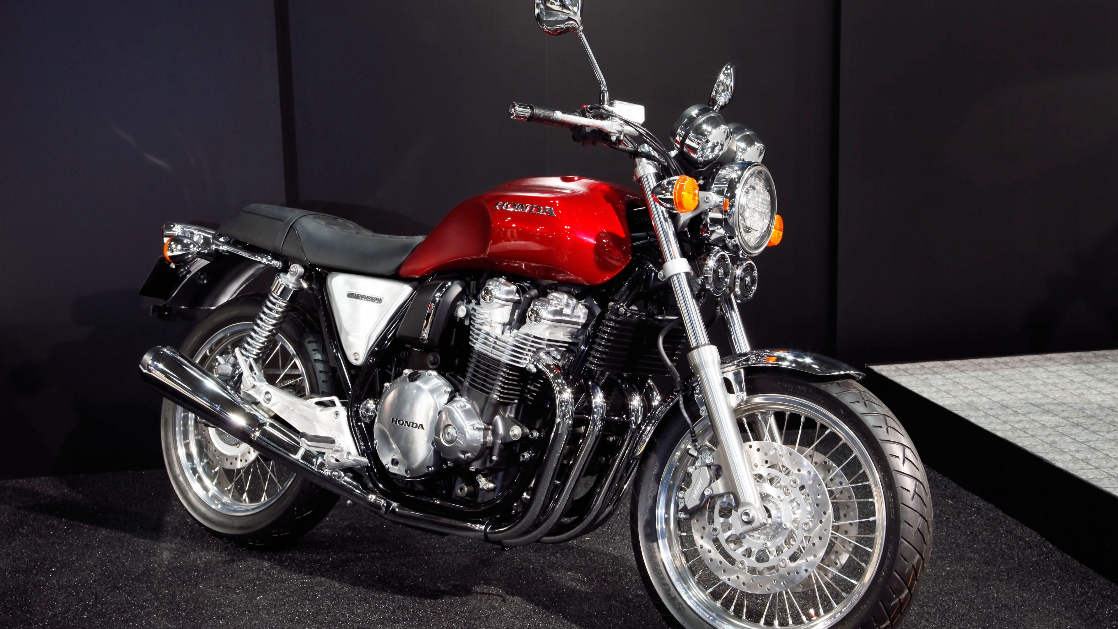 Обои Honda Motor Company, крейсер, мотоцикл, авто, автомобильное освещение в разрешении 3840x2160