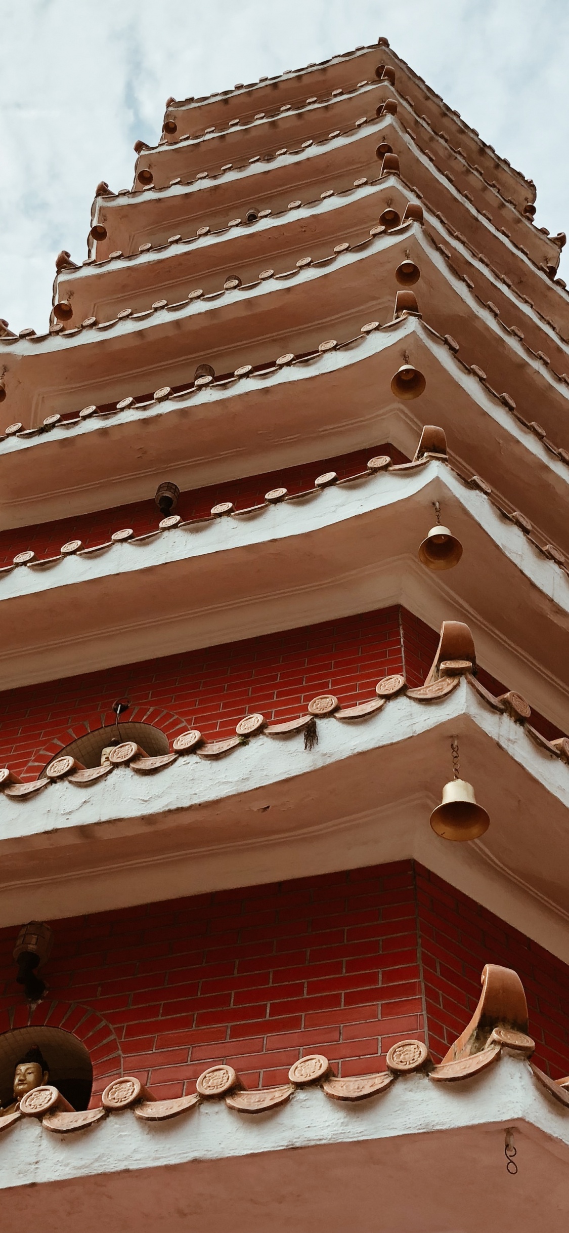 Обои Гонконг, китайская архитектура, китайский язык, архитектура, свойство в разрешении 1125x2436