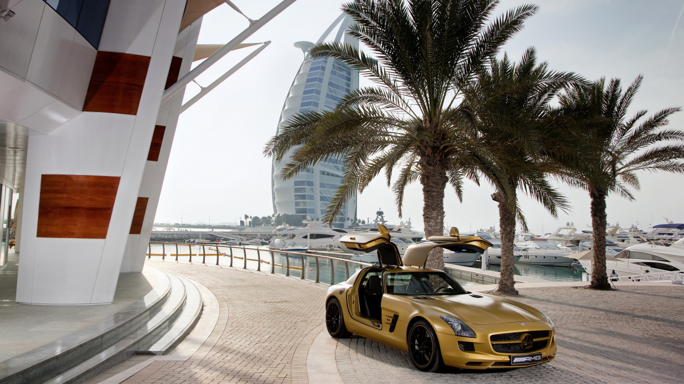 Обои авто, спорткар, дерево, здание, завод в разрешении 1366x768