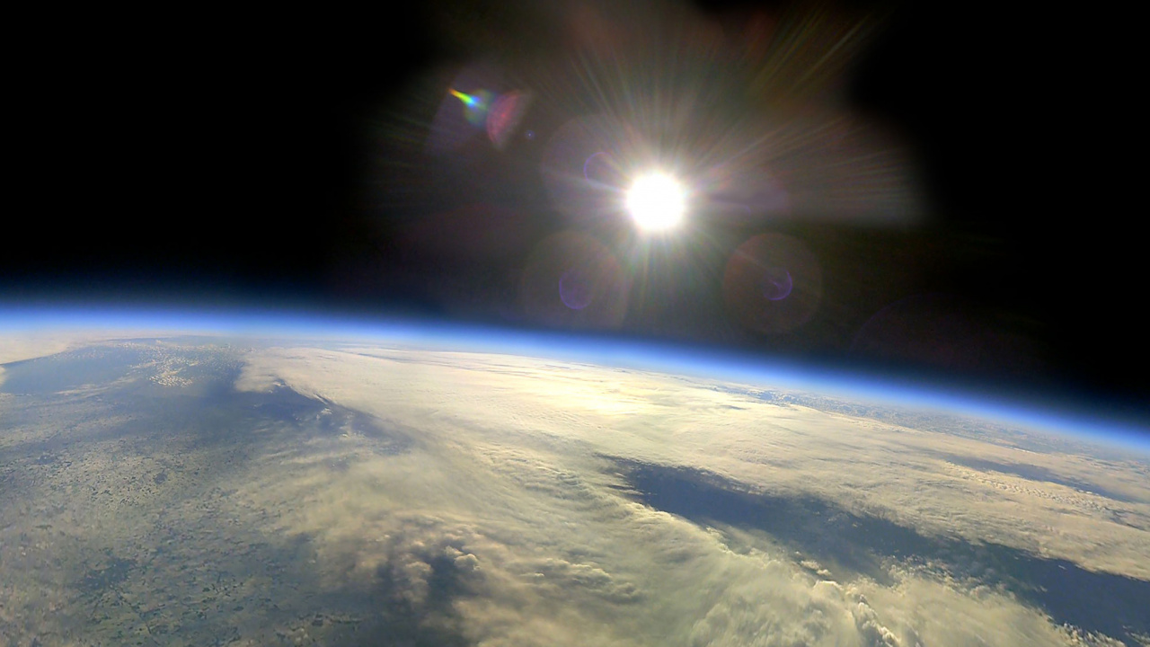 Обои атмосфера, космическое пространство, земля, астрономический объект, горизонт в разрешении 1280x720