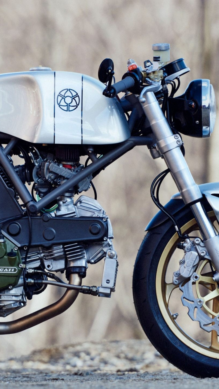 Обои мотоцикл, ducati, кастомный мотоцикл, авто, колесо в разрешении 750x1334