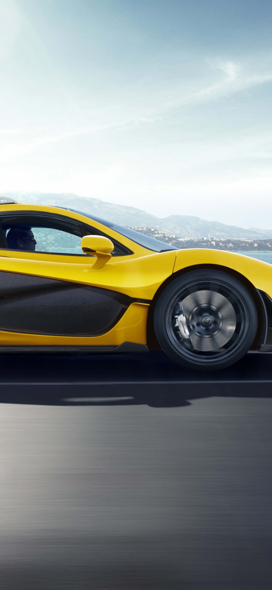 Обои Р1 вид сбоку, Макларен Р1 ГТП, mclaren automotive, Макларен, спорткар в разрешении 1125x2436