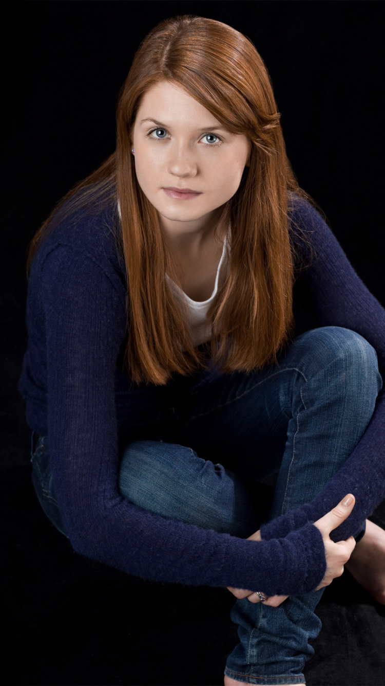 Обои Джинни Уизли, Гарри Поттер, синий, сидящий, красота в разрешении 750x1334