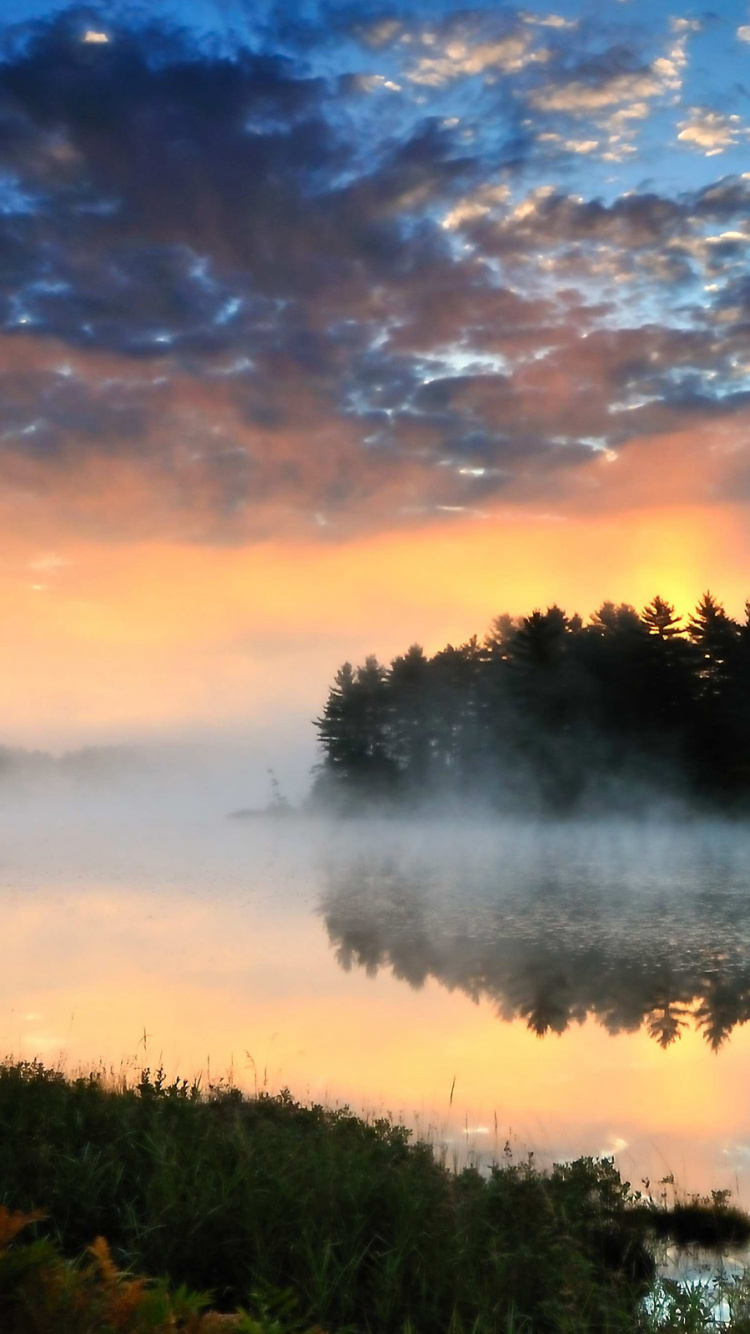 Обои природа, отражение, утро, облако, реки в разрешении 750x1334