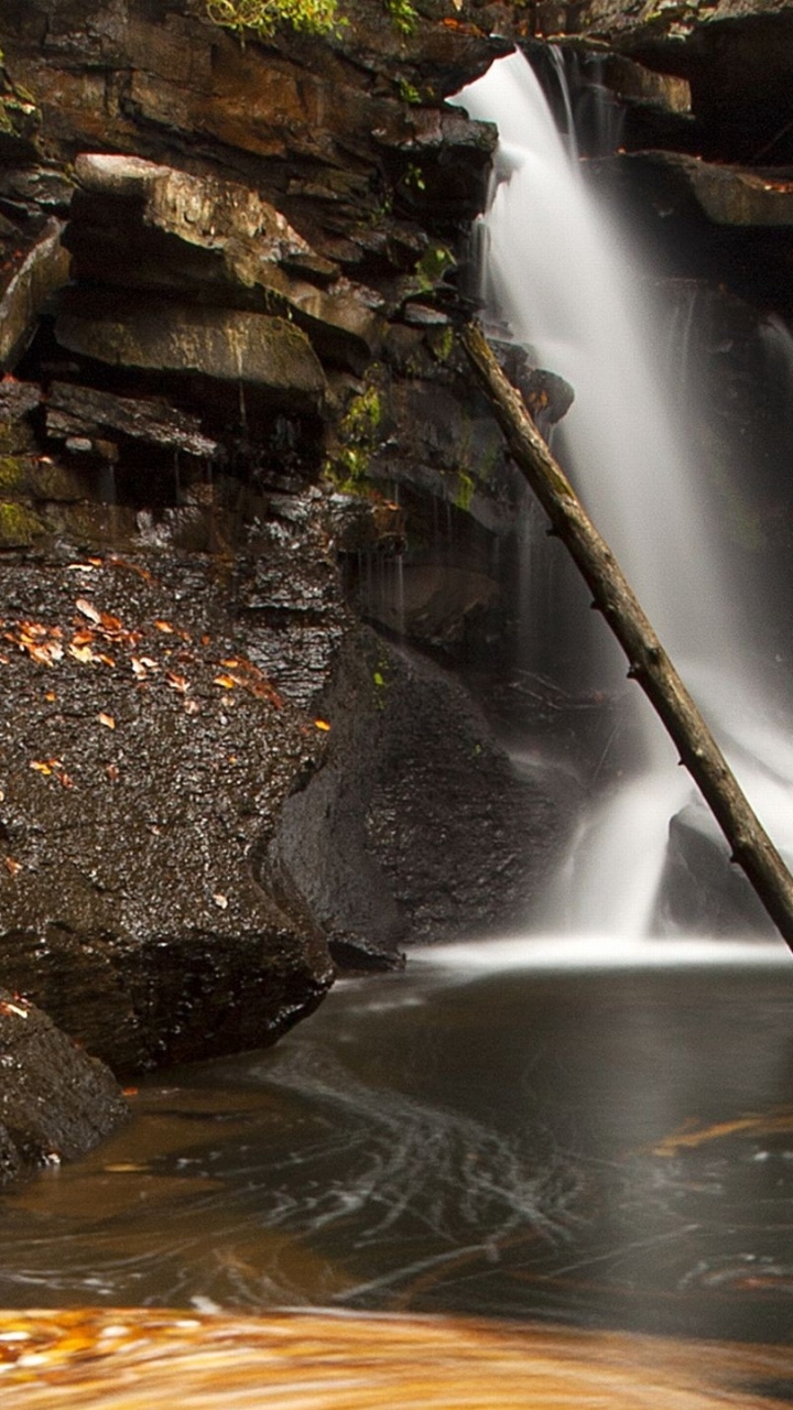 Обои водопад, водоем, вода, природа, гидроресурсы в разрешении 720x1280