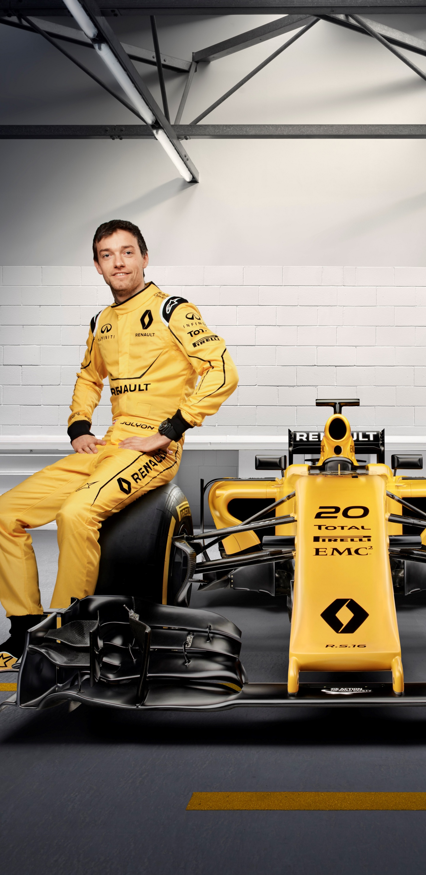 Обои 2016 Формула Один Чемпионат Мира, автогонки, Рено, желтый, команда в разрешении 1440x2960