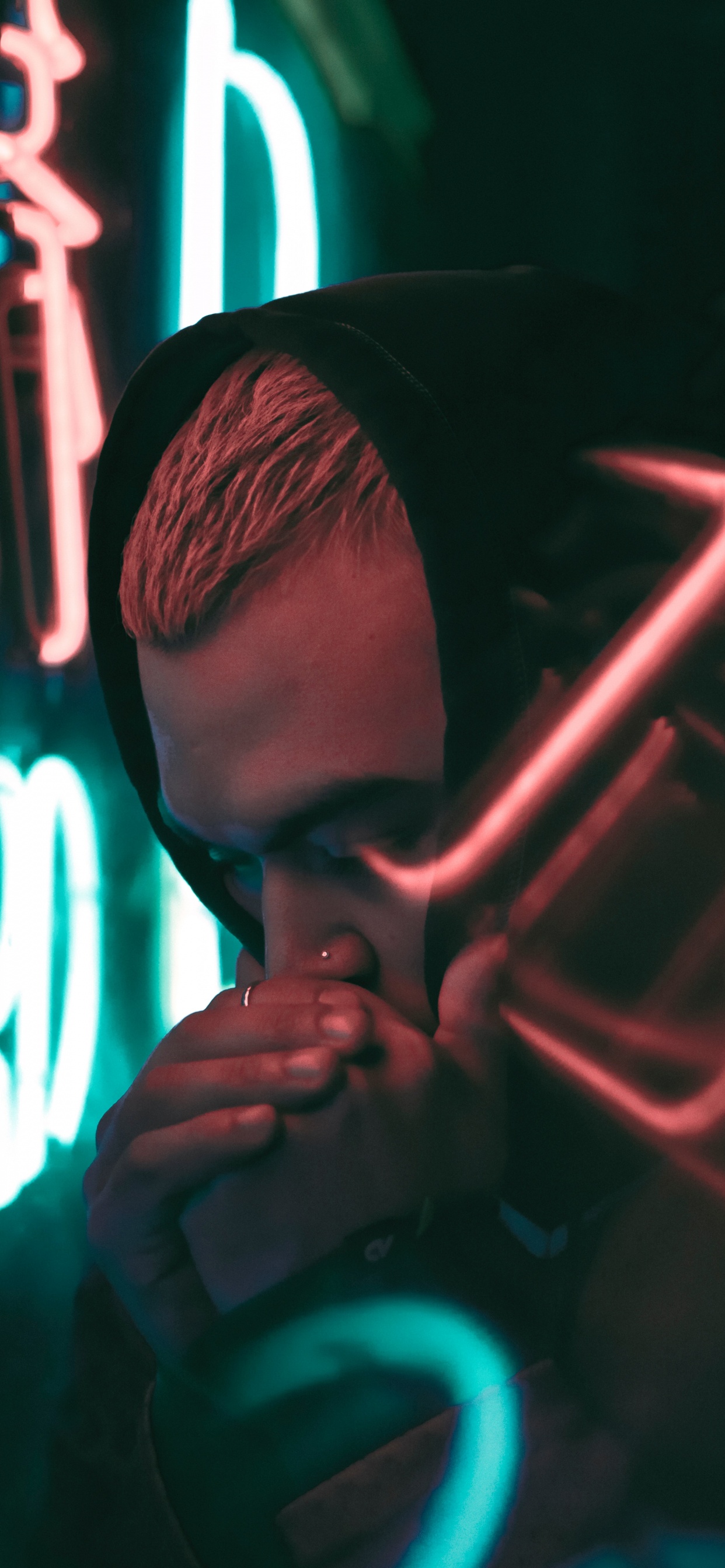 Обои Представление, музыка, музыкальный исполнитель, попса, рот в разрешении 1242x2688