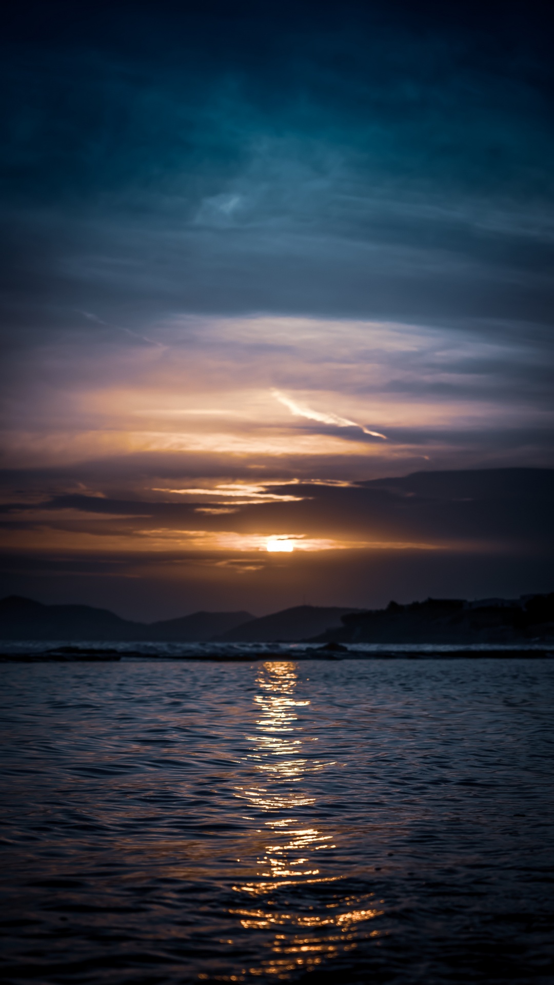 Обои горизонт, вода, море, закат, океан в разрешении 1080x1920