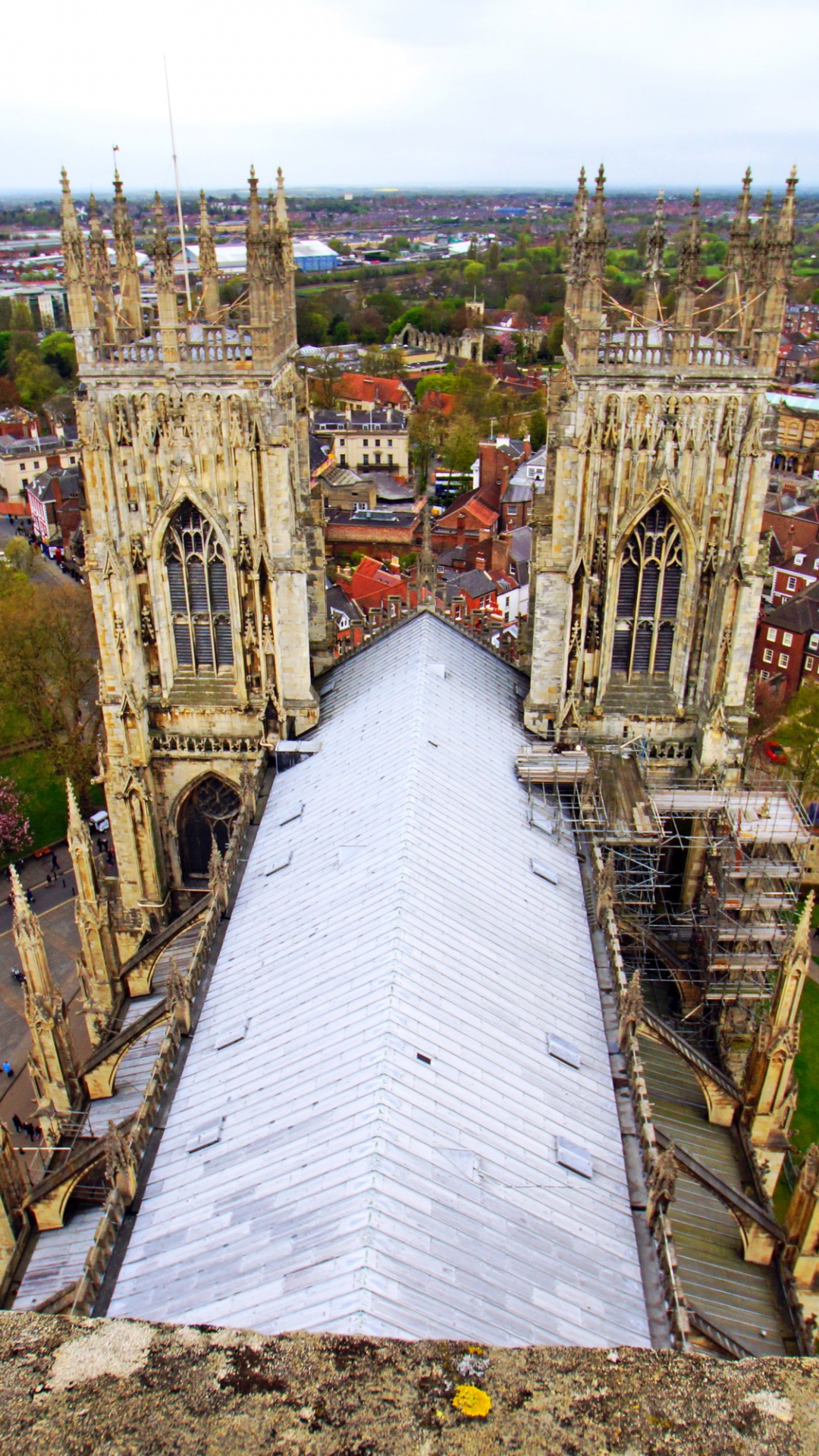 Обои достопримечательность, город, городской район, ориентир, городок в разрешении 1080x1920