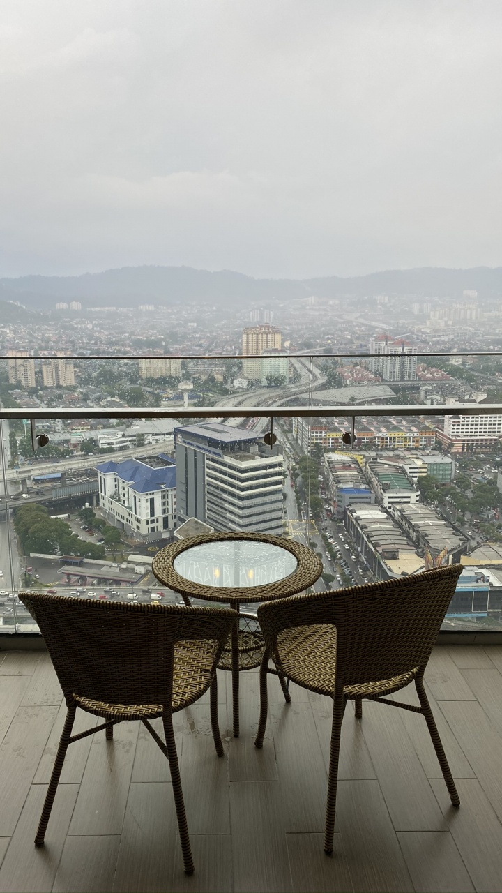 Обои архитектура, пентхаус, недвижимость, родина, таблица в разрешении 720x1280