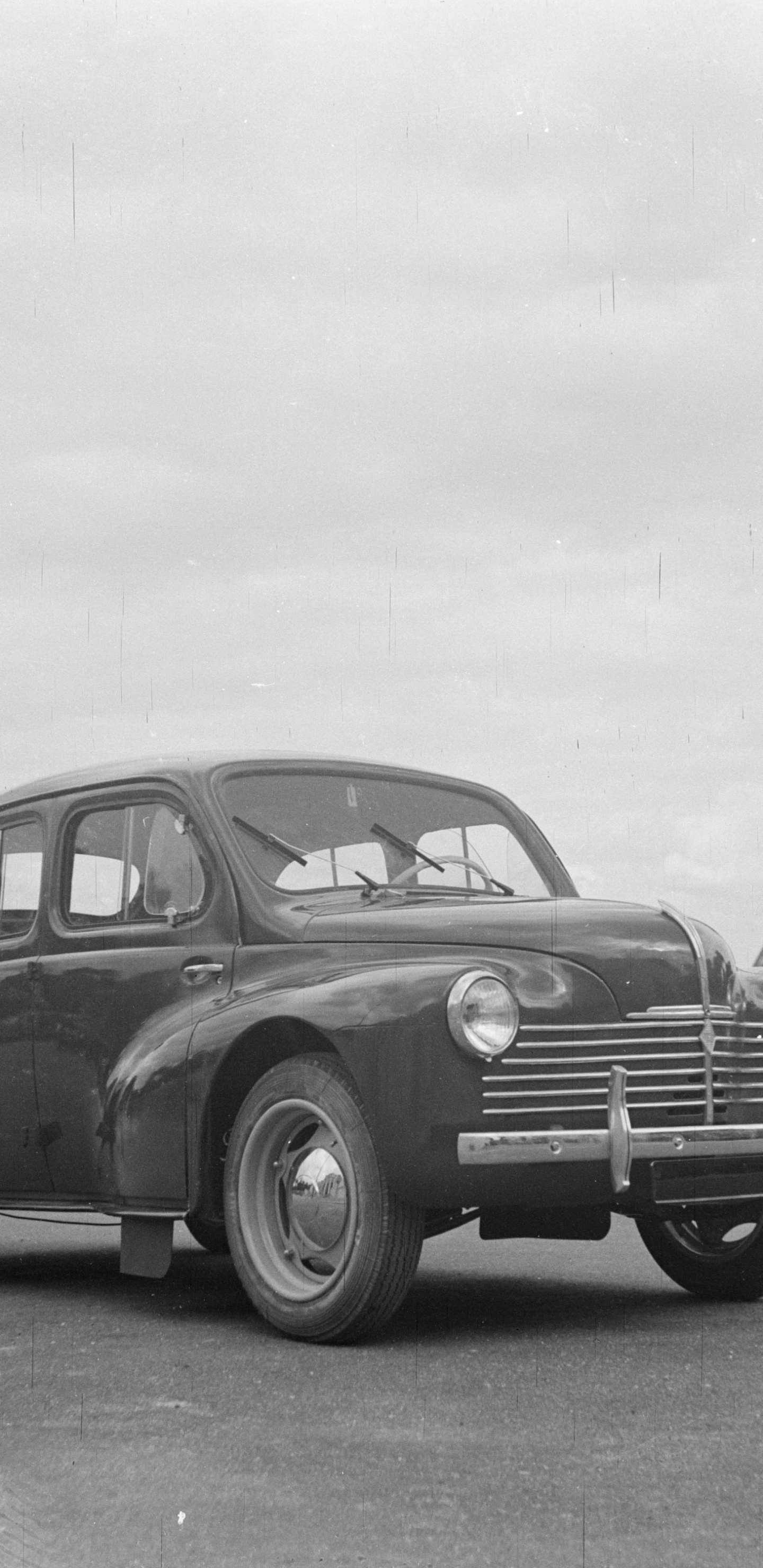 Обои Эйфелева башня, Рено 4cv, Рено, авто, классический автомобиль в разрешении 1440x2960