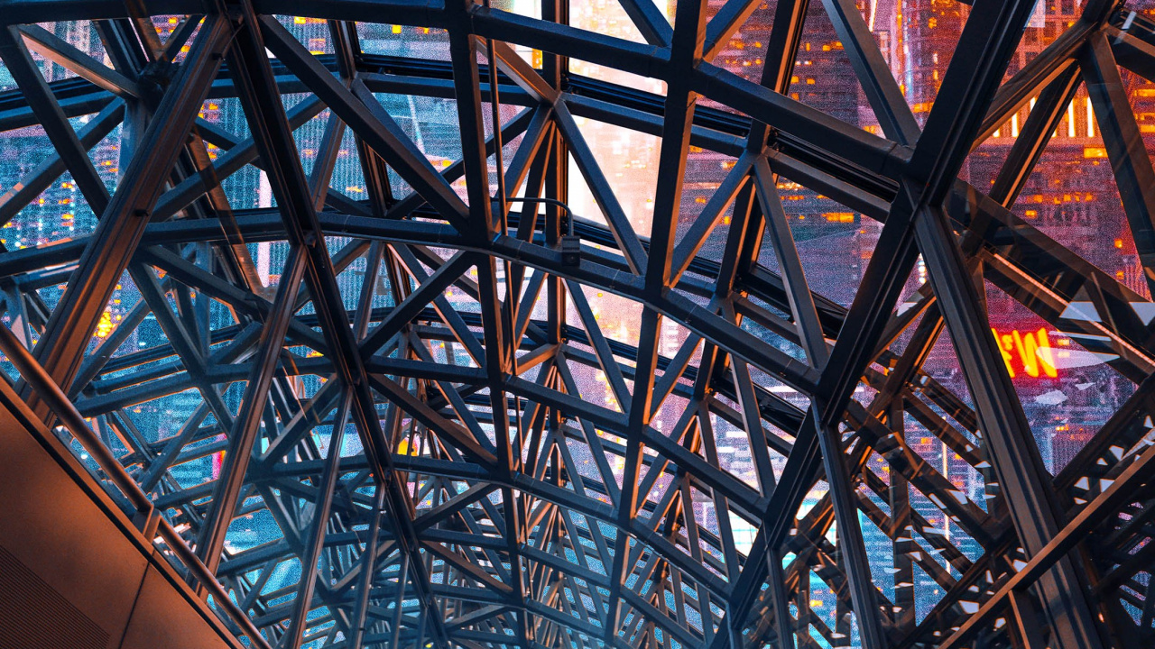 Обои ориентир, свет, инфраструктура, треугольник, здание в разрешении 1280x720