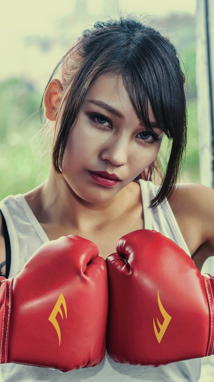 Обои бокс, боксерская перчатка, Женский бокс, кикбоксинг, перчатка в разрешении 750x1334