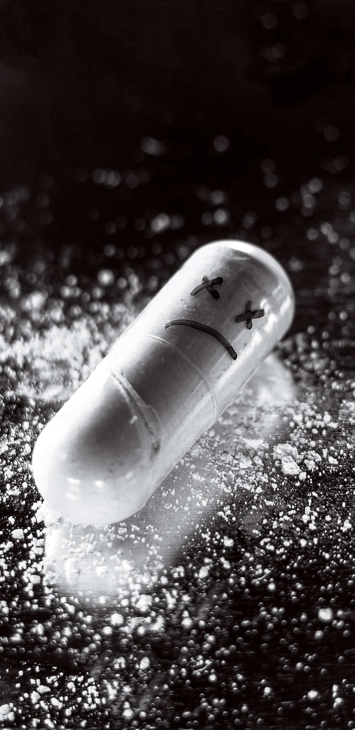 Обои монохромный, вода, космос, темнота, лекарство в разрешении 1440x2960