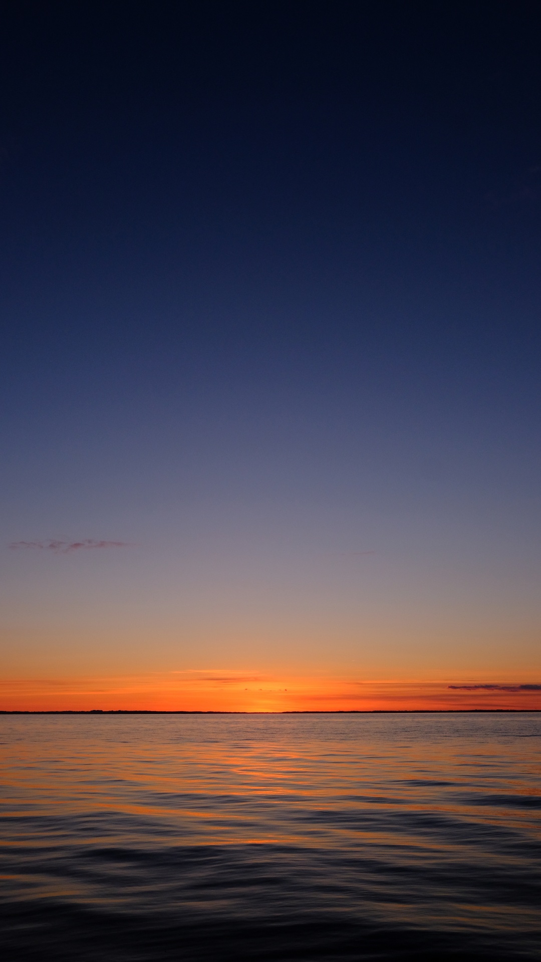 Обои закат цитаты, море, закат, горизонт, послесвечение в разрешении 1080x1920