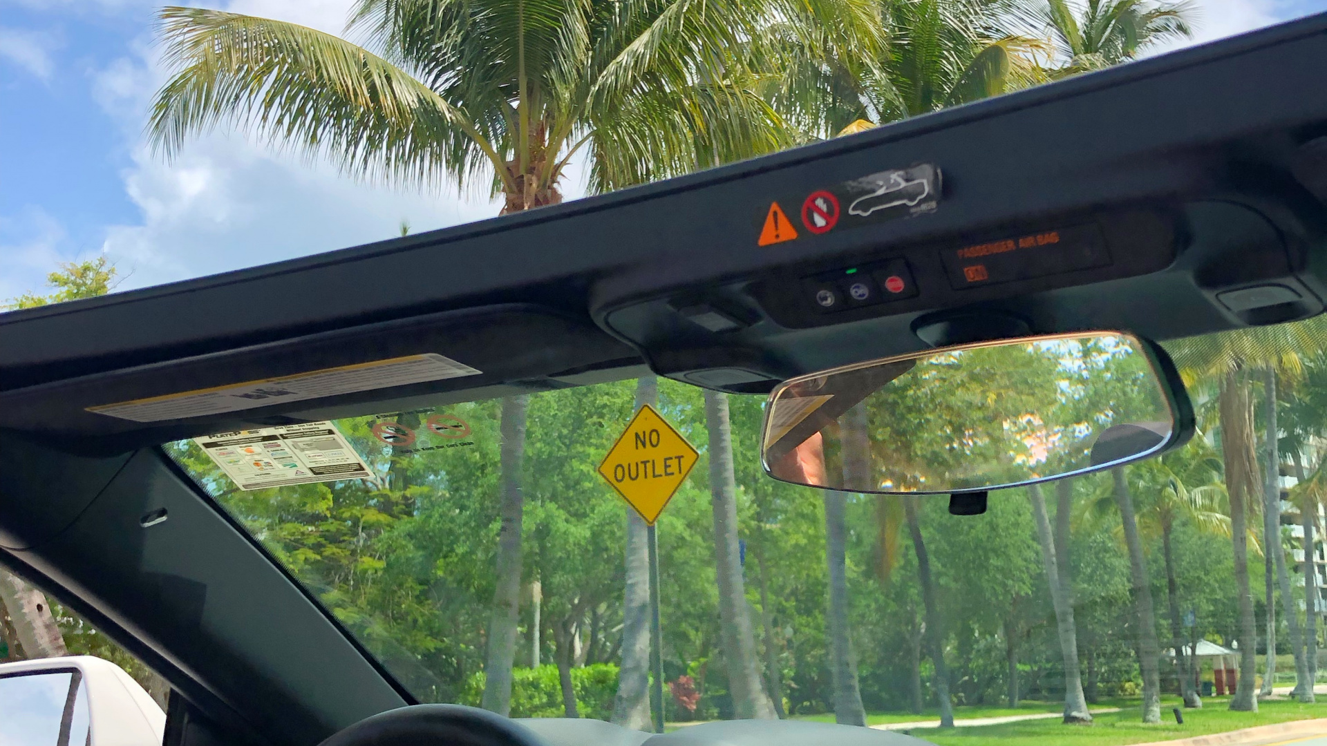 Обои ветровое стекло, Король, компактный автомобиль, семейный автомобиль, рулевой часть в разрешении 1920x1080