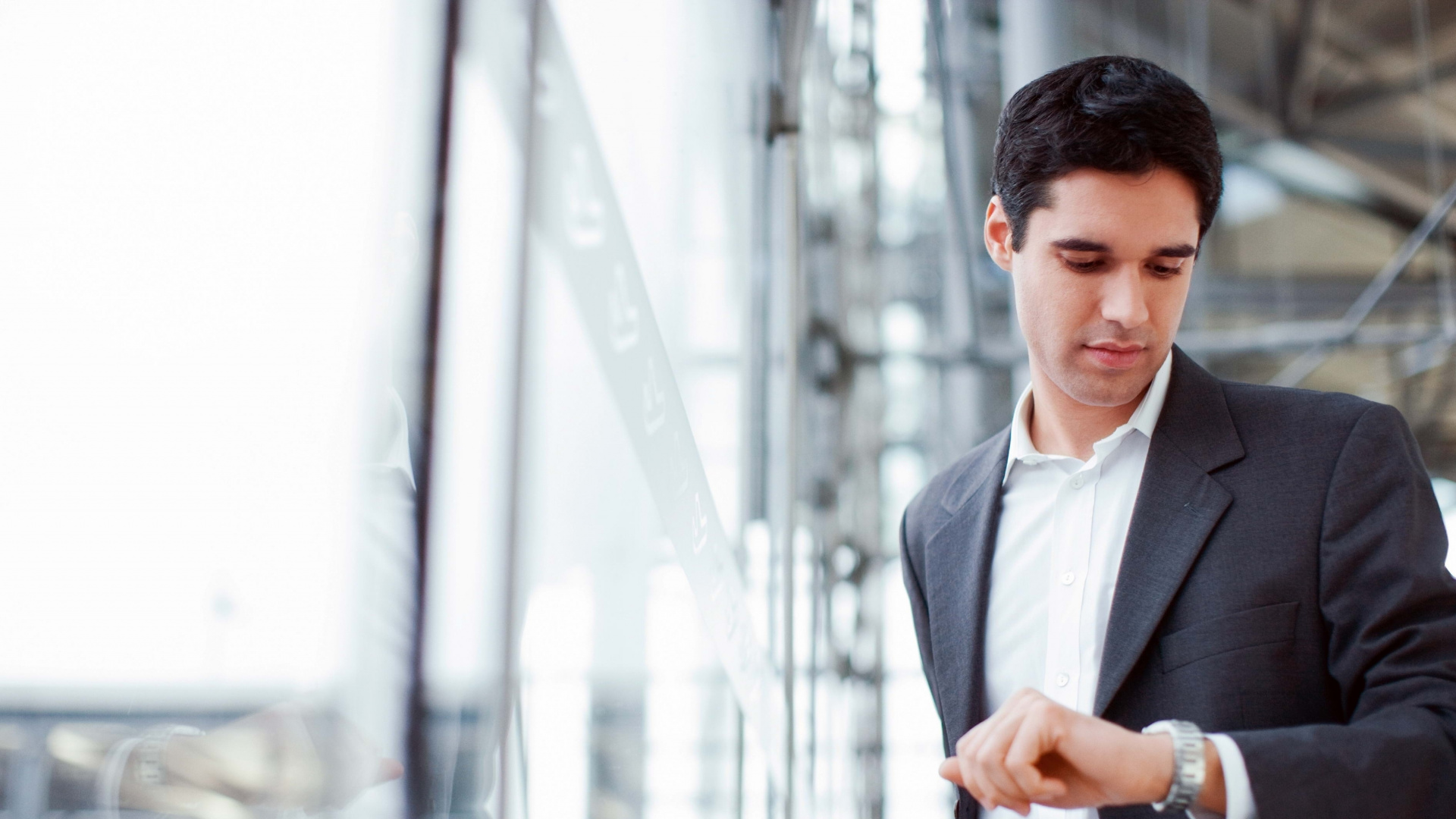 Обои умные часы, часы, блейзер, официальная одежда, верхняя одежда в разрешении 1920x1080