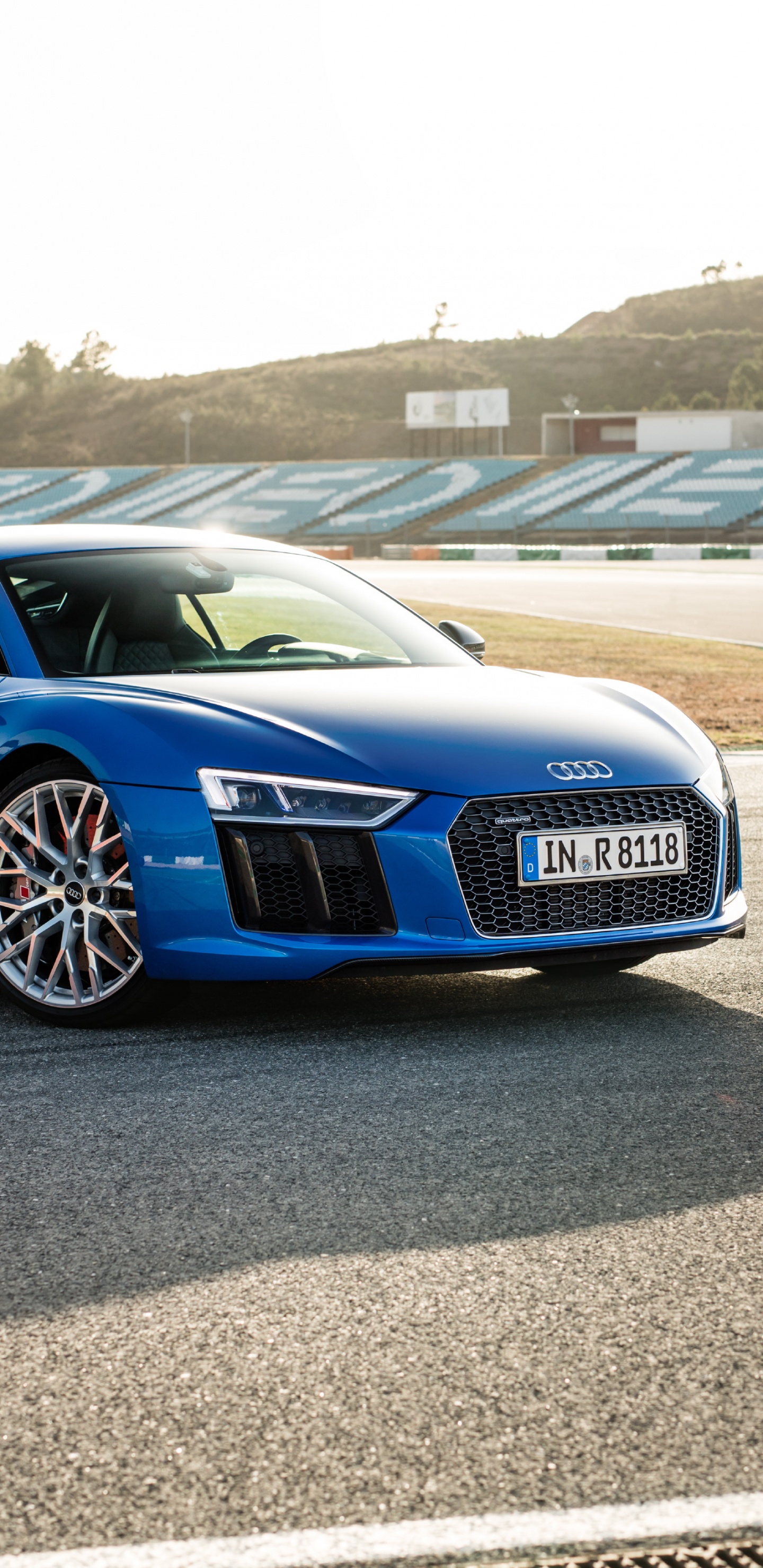 Обои audi r8, audi, авто, спорткар, двигатель V10 в разрешении 1440x2960