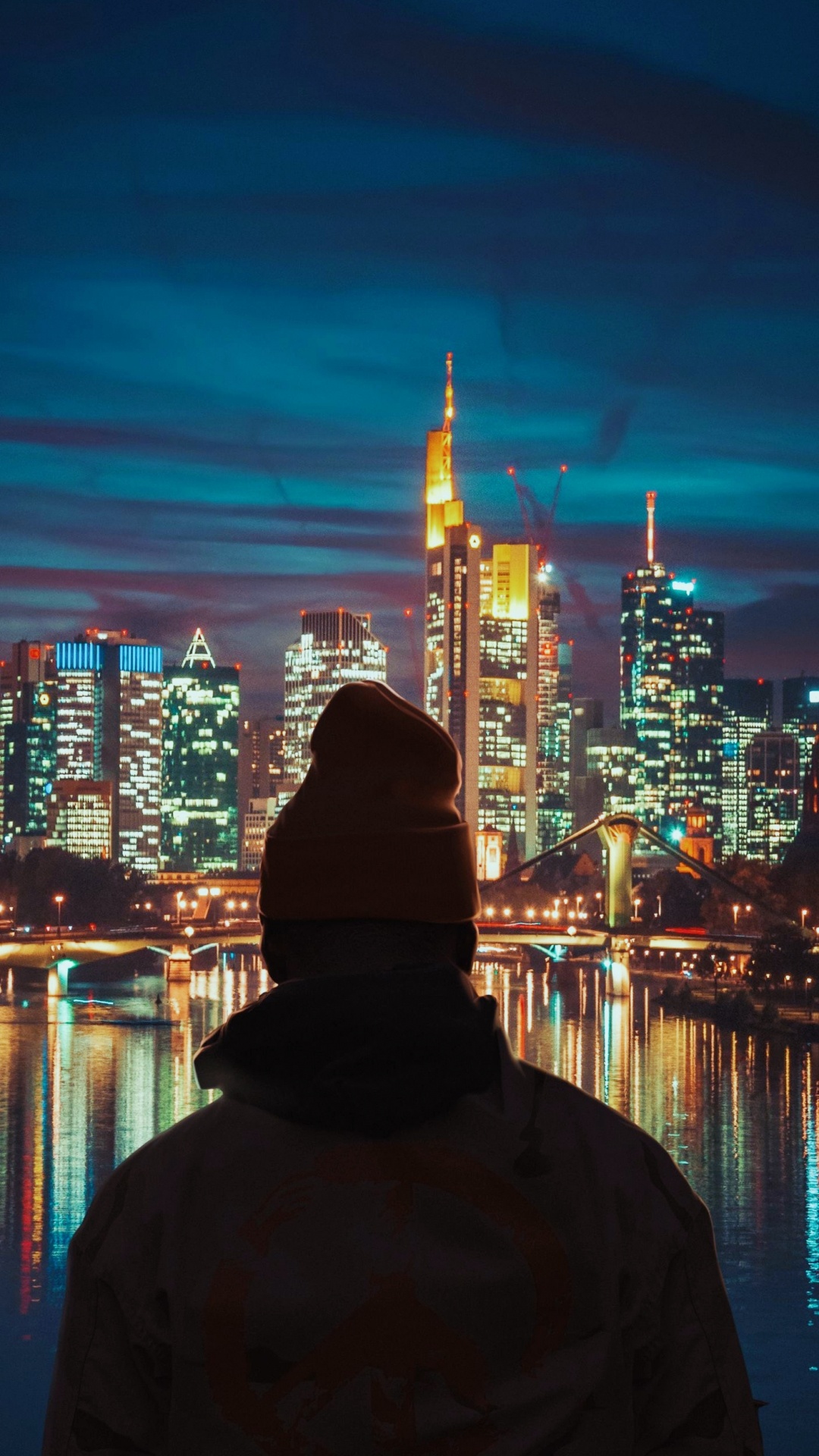 Обои городской пейзаж, вода, здание, облако, небоскреб в разрешении 1080x1920