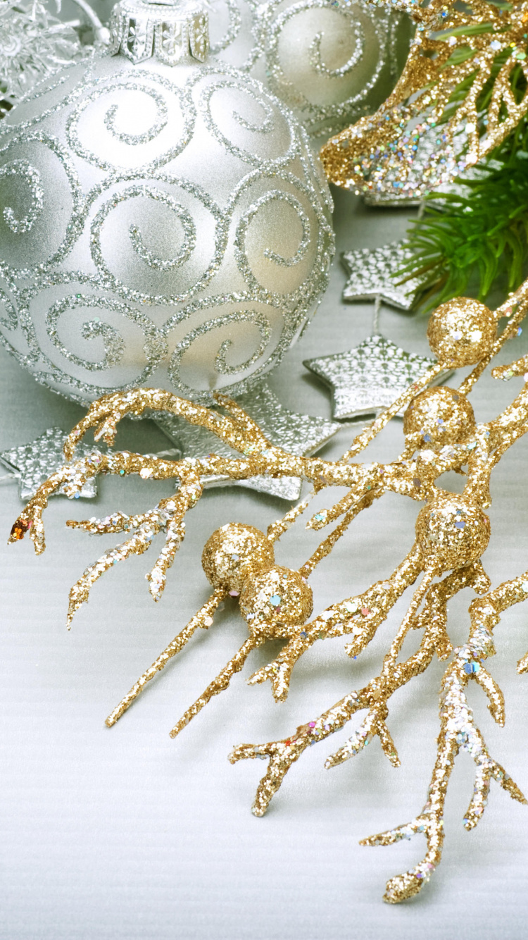 Обои Рождественский день, рождественский орнамент, Рождественские украшения, праздник, ветвь в разрешении 750x1334