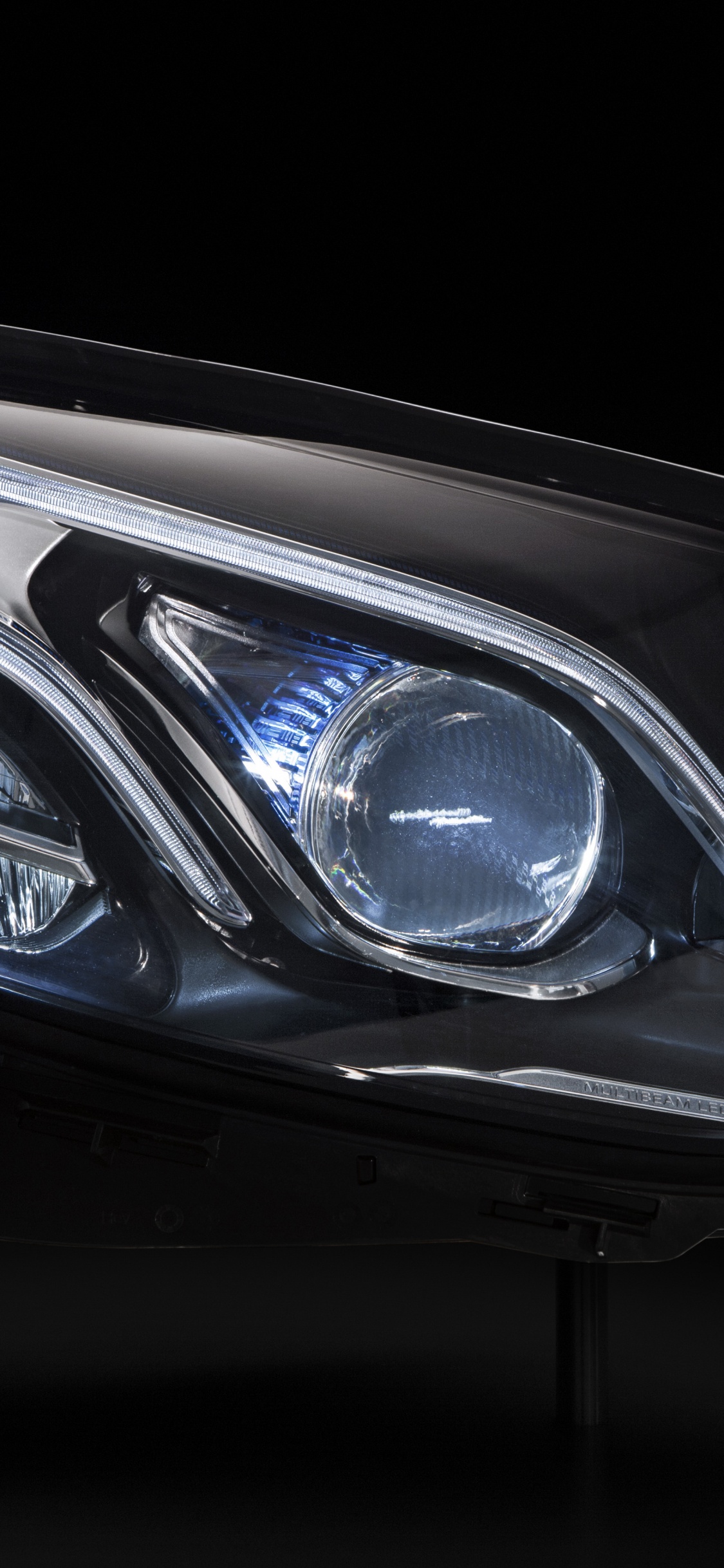 Обои фара, автомобильное освещение, автомобиль, mercedes benz s class, Автомобильные противотуманные фары в разрешении 1125x2436